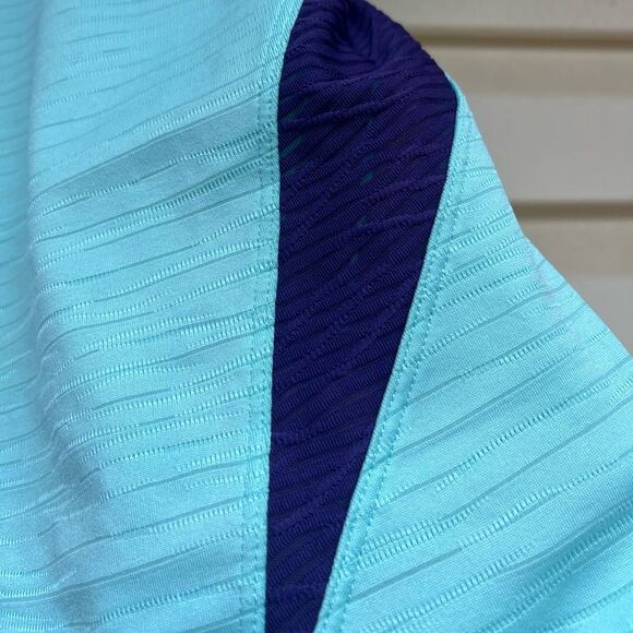 Pearl Izumi teal/purple workout top. Support built-in bra, meal side inserts, M - Picture 4 of 8